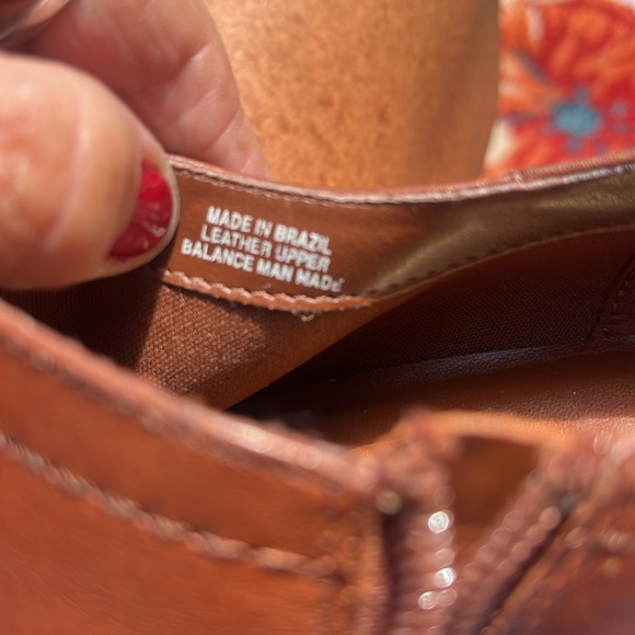 Naturalized Women’s 8M Brown Leather Shoes Boots Zip with heel stitch in time - Picture 9 of 13